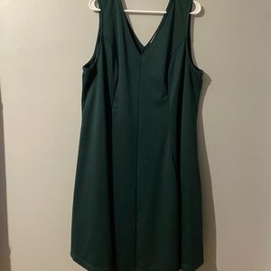 Green v neck dress